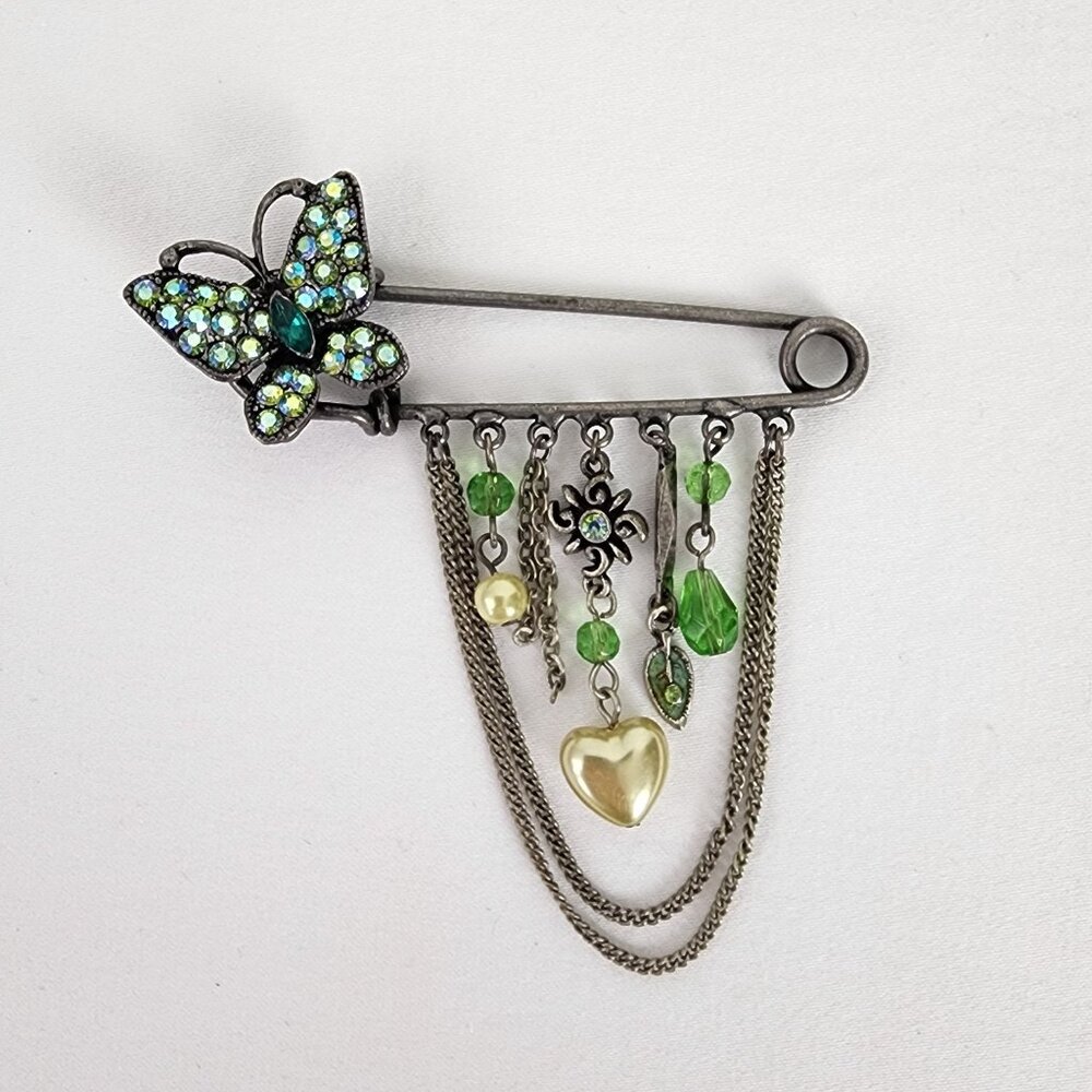 Butterfly Safety Pin Brooch Heart & Chain Charms Whimsical Y2K Girly Fashion